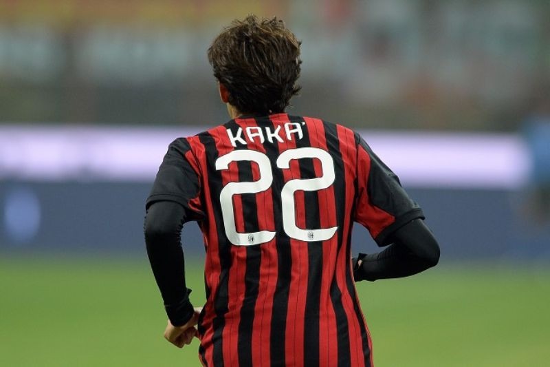 Số áo Kaka mang khi thi đấu cho Milan 